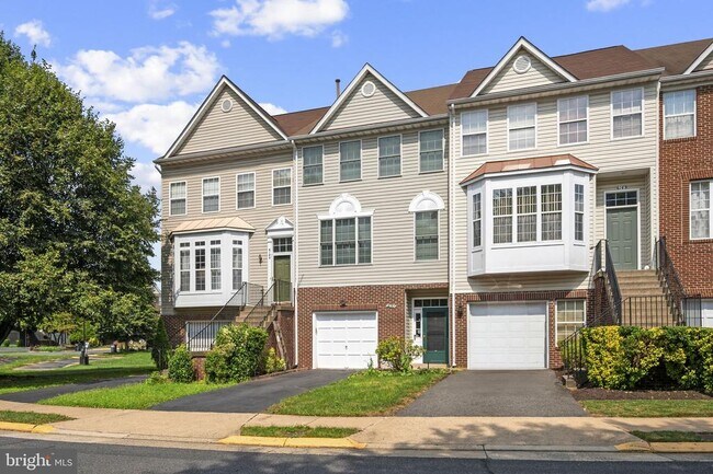Building Photo - 6147 Early Autumn Dr