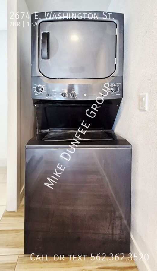 Building Photo - 2674 E Washington St