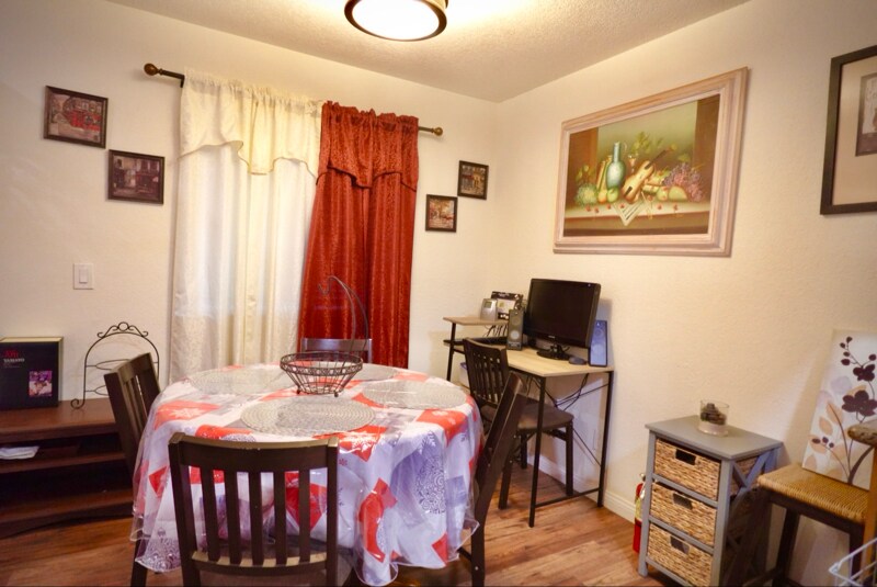 Building Photo - 9938 Buena Vista Dr