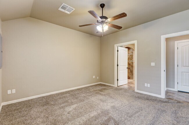 Building Photo - 8800 SW 55th St