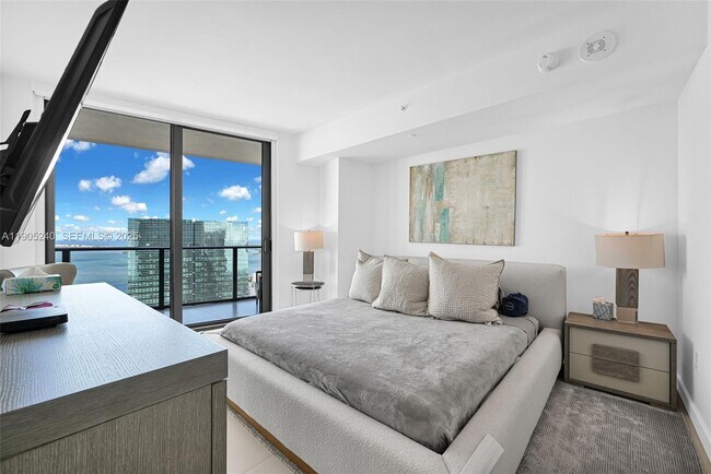 Building Photo - 1300 S Miami Ave