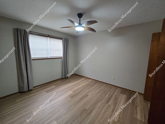 Building Photo - 1688 W Forrest Ave