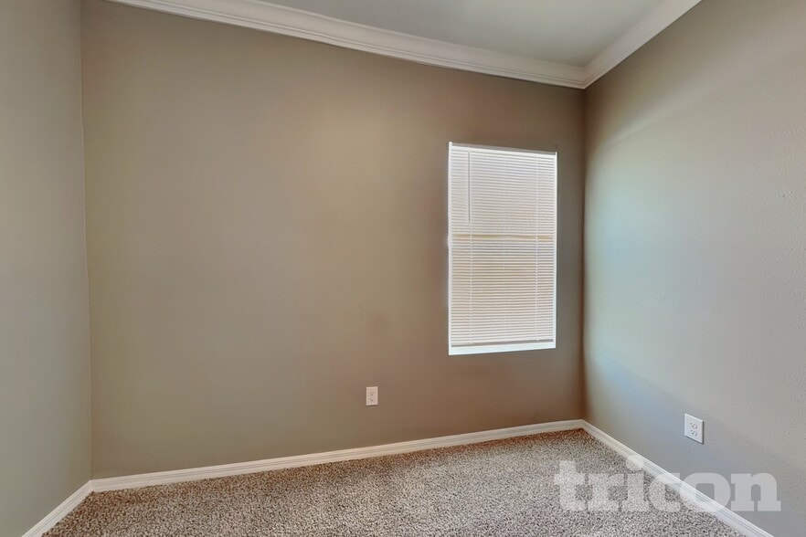 Building Photo - 5414 Gavella Cove
