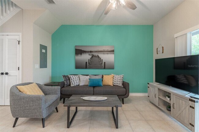 Building Photo - 2344 Caravelle Cir