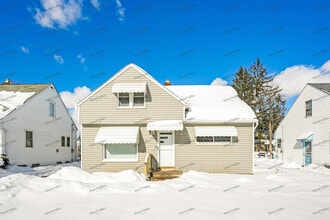 Building Photo - 19605 Longview Ave