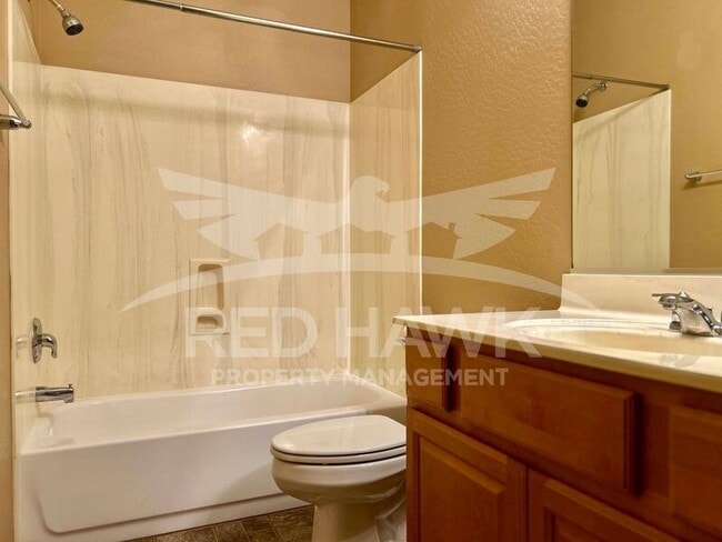 Building Photo - 879 S Phelps Dr