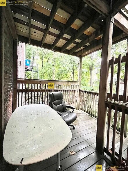 Building Photo - 153 Highland St