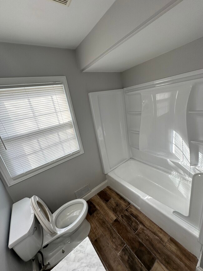 Building Photo - 2296 Fenton St