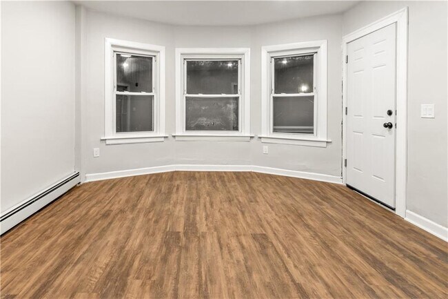 Building Photo - 538 Power Rd