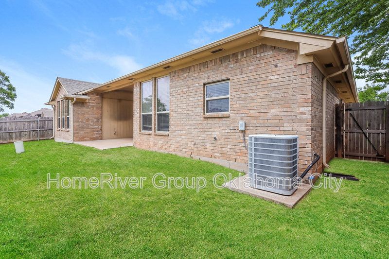 Building Photo - 2512 NW 179th Ct