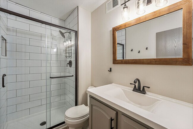 Building Photo - 7040 W 20th Ave