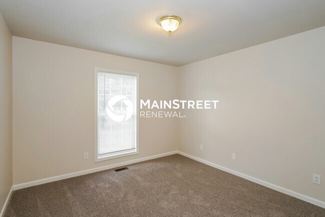 Building Photo - 3 Bedroom Pet-Friendly Home in GOODLETTSVILLE, TN with Main Street Renewal