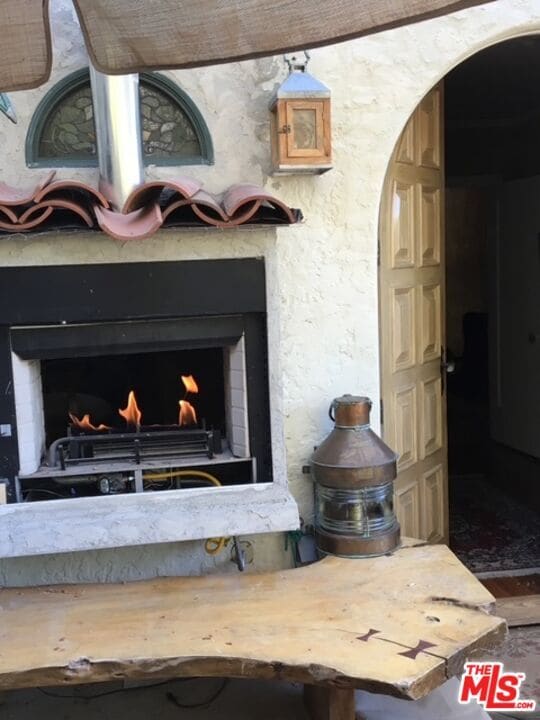 Building Photo - 1362 Masselin Ave