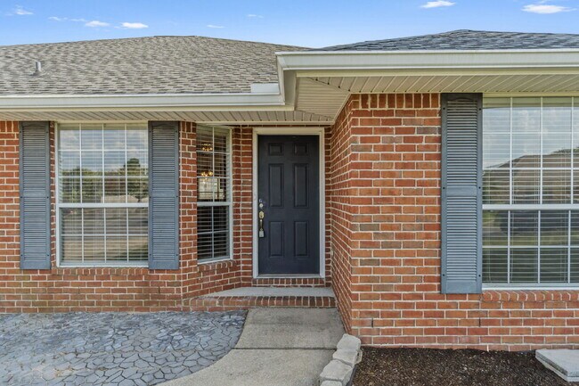 Building Photo - 203 Citadel Ln