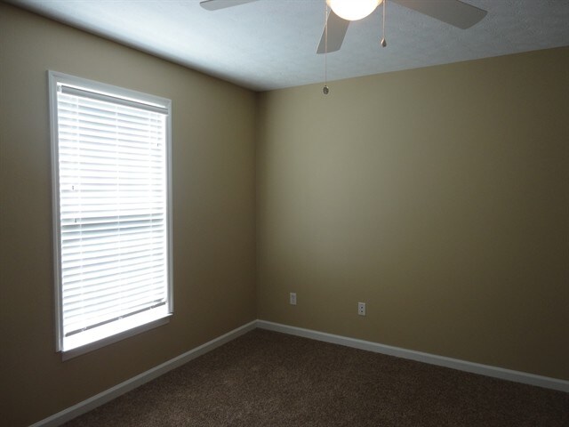 Building Photo - 453 Dakota Run