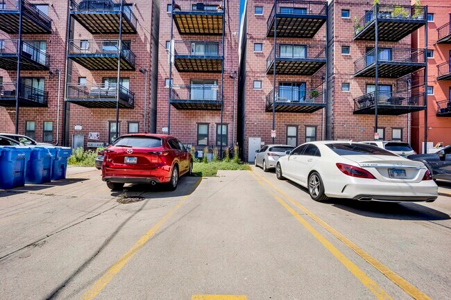 Building Photo - 3505 N Elston Ave