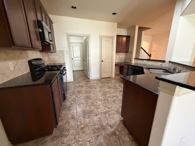 Building Photo - 3314 Selene Dr