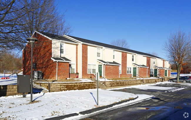 Primary Photo - Surrey Hill Apartments