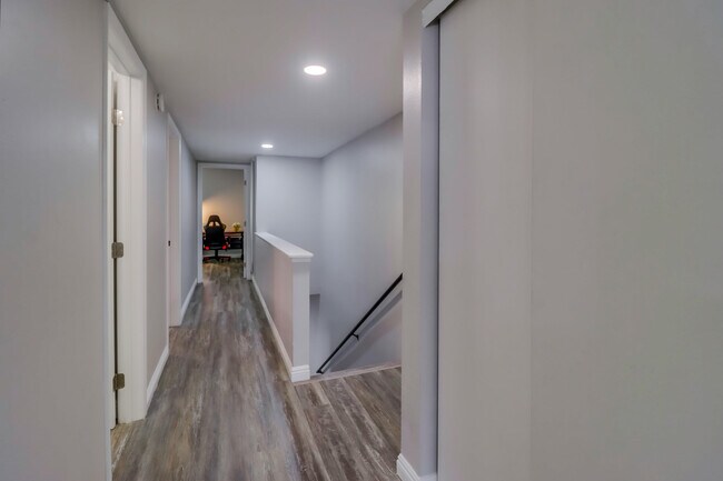 Building Photo - 6871 Alvarado Rd