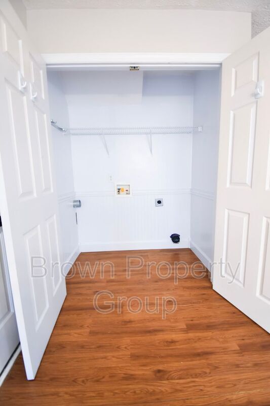 Building Photo - 2812 Bolla Dr