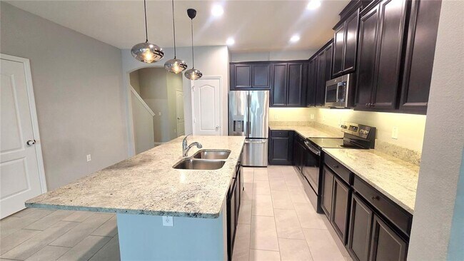 Building Photo - 11992 Sands Cv