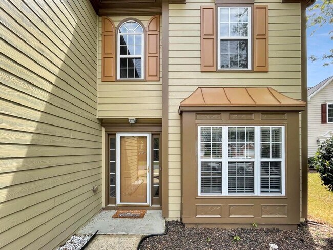 Building Photo - 1926 Leacroft Ct