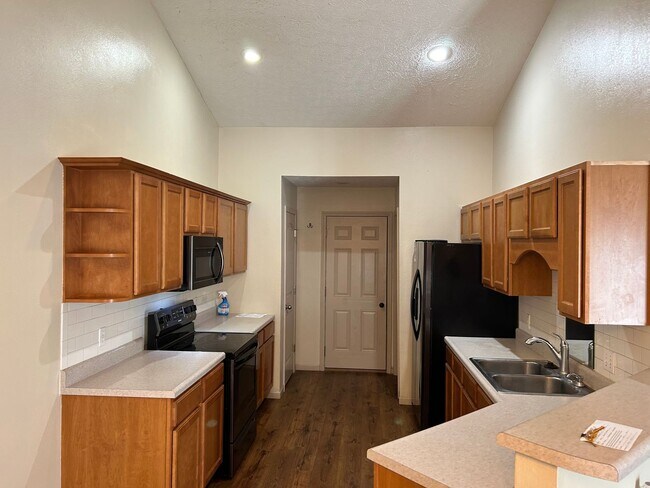 Building Photo - 20922 Harbor Ln