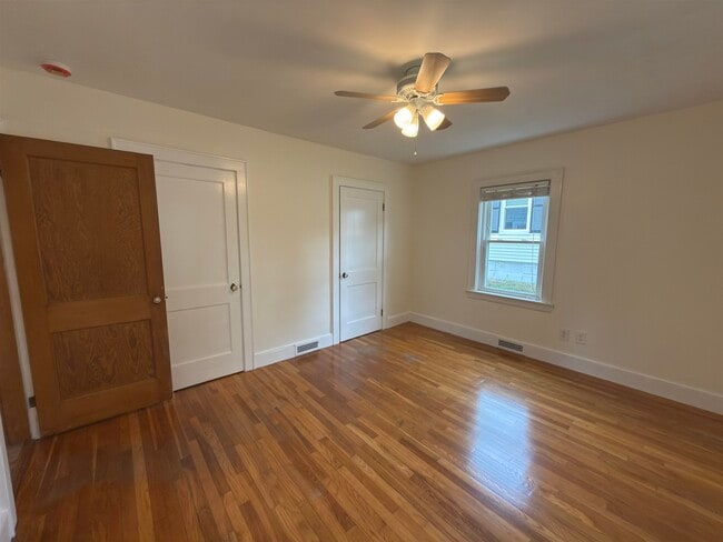 Building Photo - 573 Spruce St