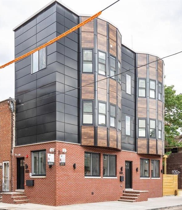 Building Photo - 2356 Gerritt St