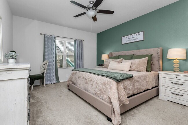 Building Photo - ASK ABOUT FREE APPLICATIONS THROUGH AUGUST!  "Spacious 6-Bedroom Retreat with 3.5 Baths and Over ...