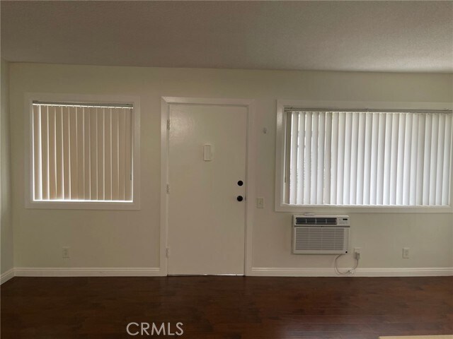 Building Photo - 430 E Verdugo Ave