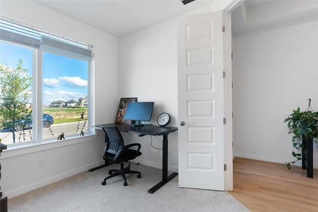 Building Photo - 316 Amista Dr