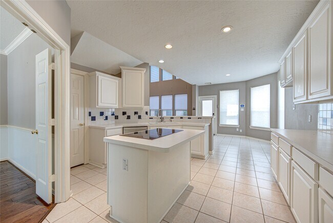 Building Photo - 2935 Apple Forest Ct