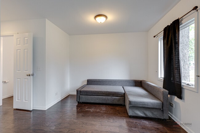 Building Photo - 400 Clifton Dr
