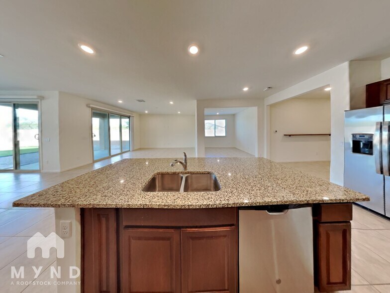 Building Photo - 3456 W Granite Vista Dr