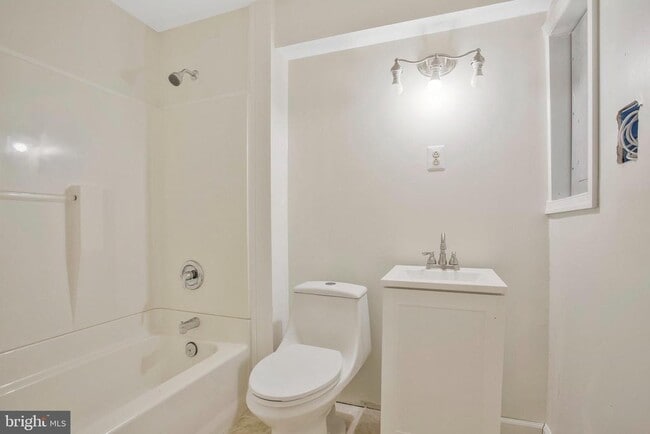 Building Photo - 9112 Granite Ct