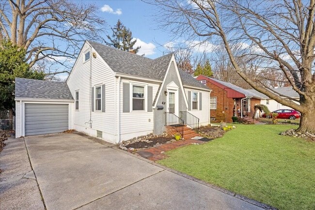 Building Photo - 51 George St