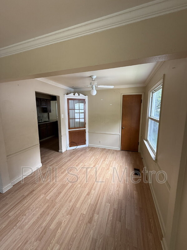 Building Photo - 1246 Darr Dr