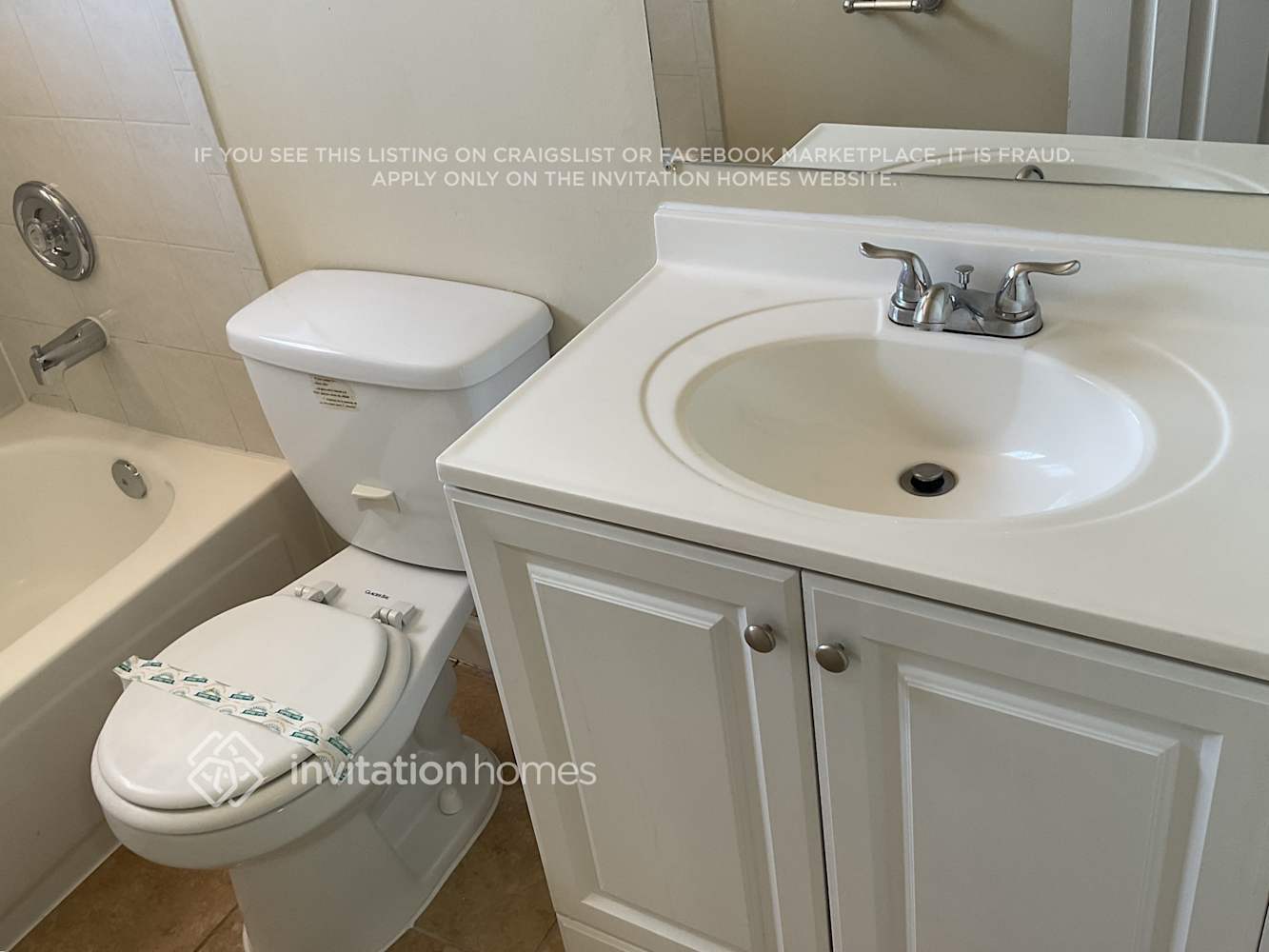 Building Photo - 1906 SW 123rd Ave