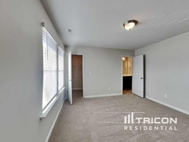 Building Photo - 136 Yadkin St