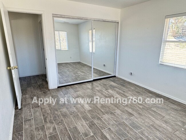 Building Photo - Cozy Cabin On The Hill