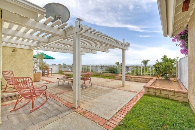 Building Photo - 6817 Watercourse Dr