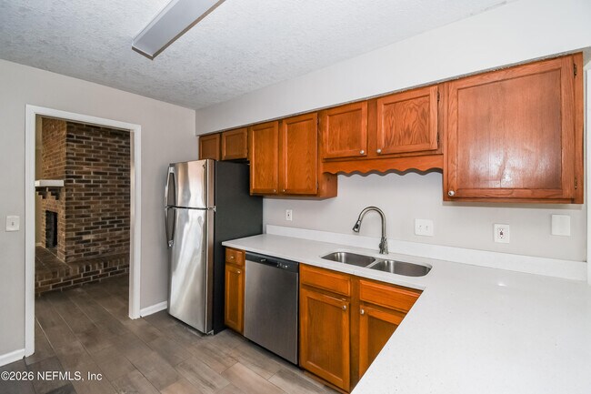 Building Photo - 12620 Dunraven Trail