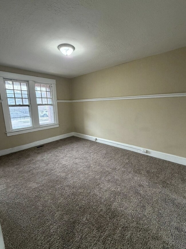 Building Photo - 715 Elberon Ave