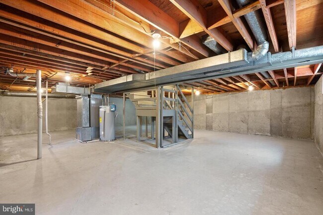Building Photo - 8902 Huxley Ct
