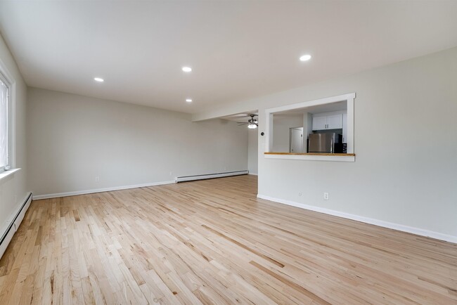 Building Photo - 263 Palisade Ave