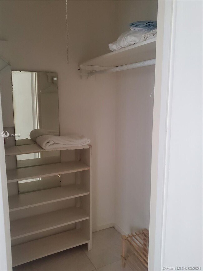 Building Photo - 10170 Collins Ave