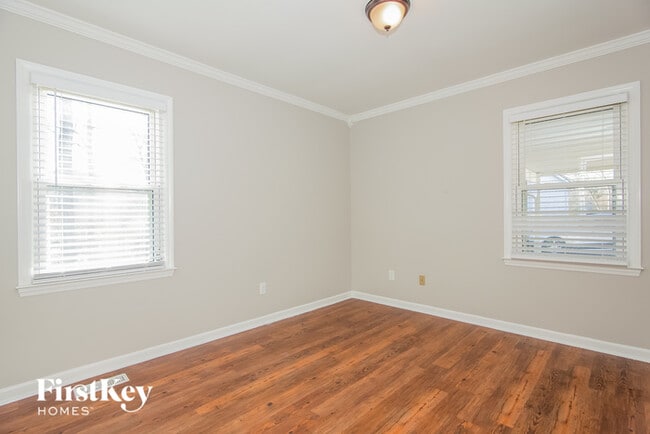 Building Photo - 2449 Amity Ave