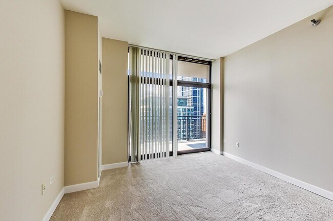 Building Photo - 1322 S Prairie Ave