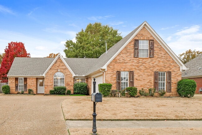 Building Photo - 5085 Jon Oak Dr